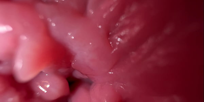 Mia Foster gets grab a close-up view of the brush wet pussy and juicy pussy lips